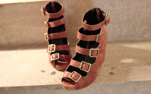 Belts and buckles - www.myLusciousLife.com - Shoes with buckle6.png